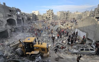 GAZA CITY, GAZA - OCTOBER 31: A view from the area after Israeli airstrikes on Jabalia refugee camp in northern Gaza, on October 31, 2023. Palestinians, including children killed in a series of Israeli airstrikes on Jabalia refugee camp, Interior Ministry spokesman said on Tuesday. Israeli attacks continue on the 25th day in Gaza. (Photo by Stringer/Anadolu via Getty Images)