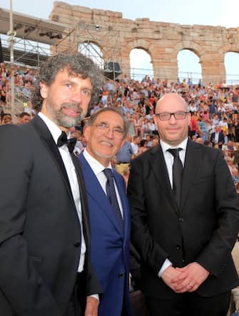 i presidenti di Senato e Camera, Ignazio La Russa e Lorenzo Fontana, con il sindaco di Verona Damiano Tommasi
