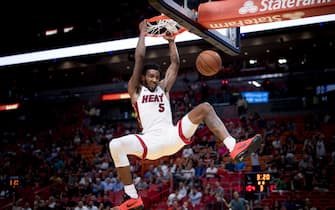 MIAMI, FL - OCTOBER 10: Derrick Jones Jr. #5 of the Miami Heat dunks the ball during the game against the New Orleans Pelicans at American Airlines Arena on October 10, 2018 in Miami, Florida. NOTE TO USER: User expressly acknowledges and agrees that, by downloading and or using this Photograph, user is consenting to the terms and conditions of the Getty Images License Agreement. (Photo by Rob Foldy/Getty Images) *** Local Caption *** Derrick Jones Jr.