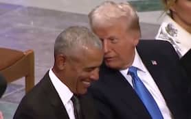 Obama ride parlando con Trump ai funerali di Carter: il video virale