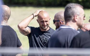 Luca Lucci, capo degli ultrà della tifoseria del Milan, ai funerali di Fabrizio Piscitelli al santuario del Divino Amore, Roma, 21 agosto 2019. In chiesa potranno entrare solo cento persone indicate dalla famiglia.
ANSA/MASSIMO PERCOSSI