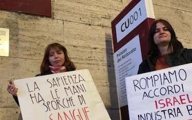 Studentesse protesta Sapienza