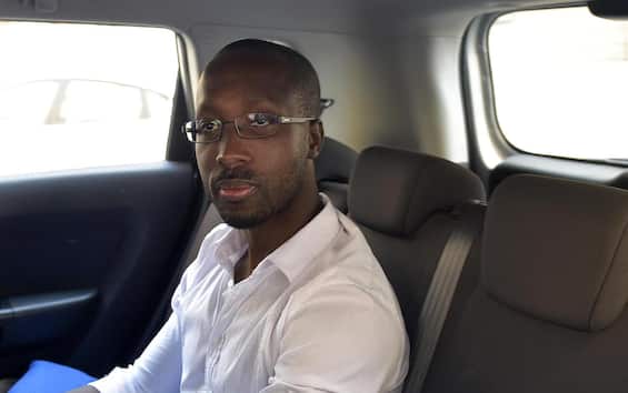 rudy guede rinviato a giudizio per violenza sessuale sull ex fidanzata