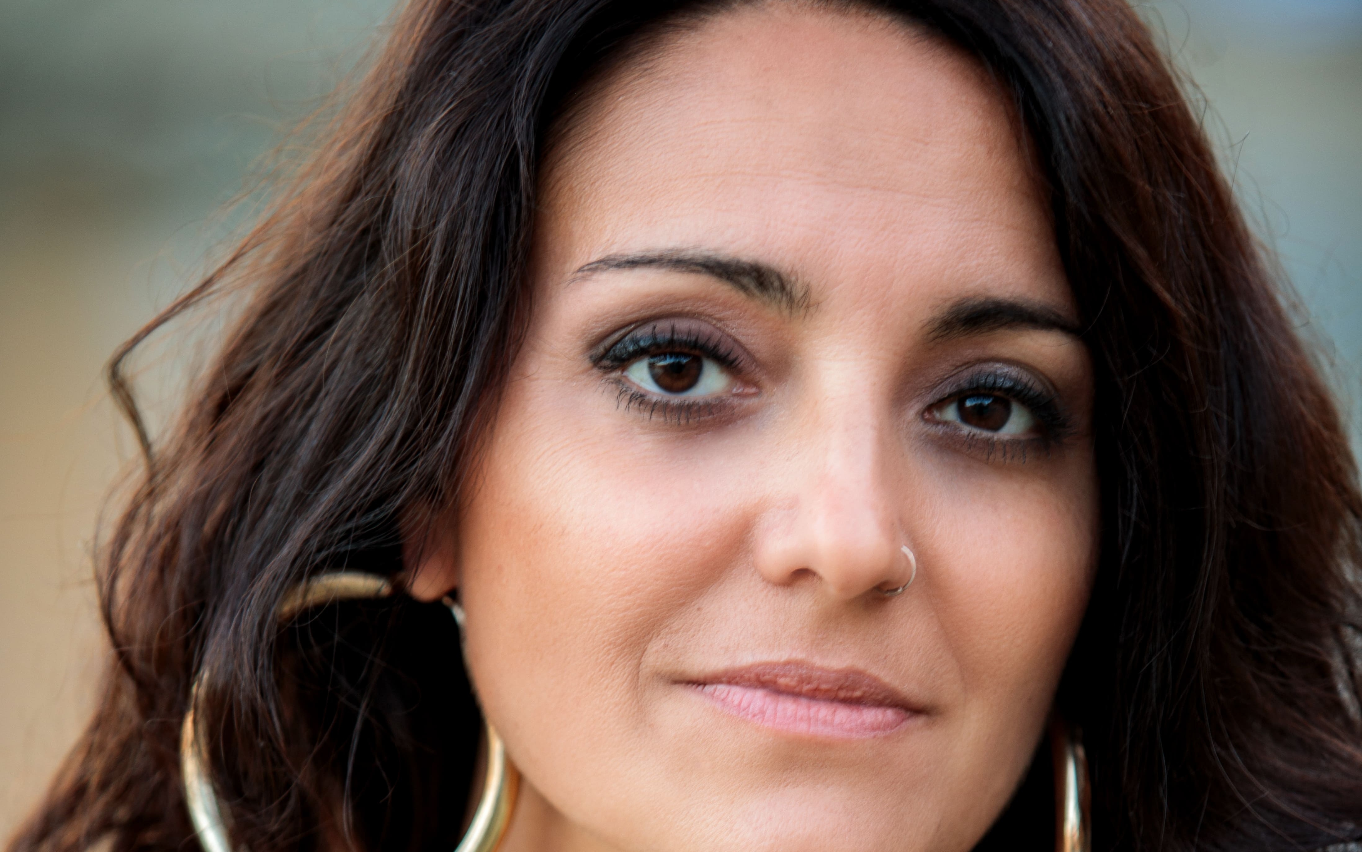Sue l #39 album Come Luce: #39 Oggi la mia ironia è più consapevole #39