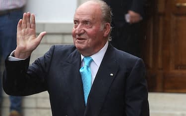 GRANADA, SPAIN - MAY 28:  King Juan Carlos attends the wedding of Lady Charlotte Wellesley and Alejandro Santo Domingo at Illora on May 28, 2016 in Granada, Spain.  (Photo by Daniel Perez/Getty Images)