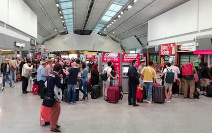 Roma, guasto alla stazione Termini. Treni ripartono a tarda notte