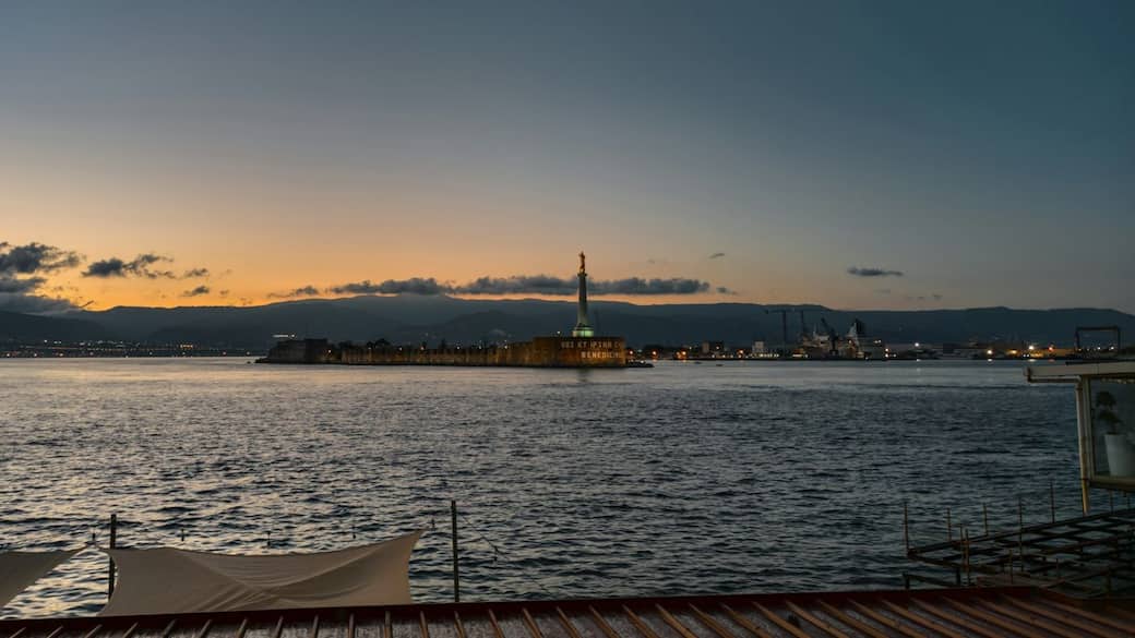 Foto di Giuseppe Famiani su Unsplash