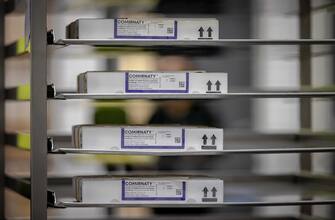 Alcune scatole di vaccino Pfizer