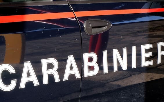 lucca arrestato per violenza aggravata sessuale su bambina