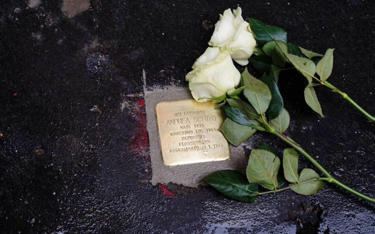 Milano, le nuove pietre d’inciampo per ricordare le vittime della Shoah ...