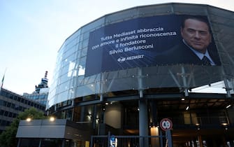 The memory for Silvio Berlusconi at the entrance to the Mediaset studios, Italy, 12 June 2023.
ANSA/MATTEO BAZZI