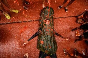 SPAIN TRADITIONS TOMATINA