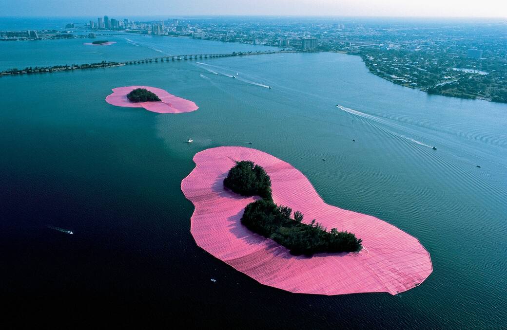 Christo_and_Jeanne-Claude_Surrounded_Islands_Biscayne_Bay_Greater_Miami_Florida_1980-83._Photo_Wolfgang_Volz(c)_1983_Christo_and_Jeanne-Claude_Foundation.jpg
