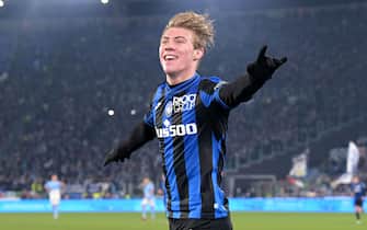 ROME - Rasmus Hojlund of Atalanta Bergamo celebrates his goal during the Italian Serie A match between SS Lazio and Atalanta BC at Stadion Olimpico on February 11, 2023 in Rome, Italy. AP | Dutch Height | GERRIT OF COLOGNE