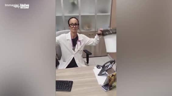 Farmaci israeliani buttati nel cestino: le scuse dei medici Farmaci israeliani buttati nel cestino: le scuse dei medici