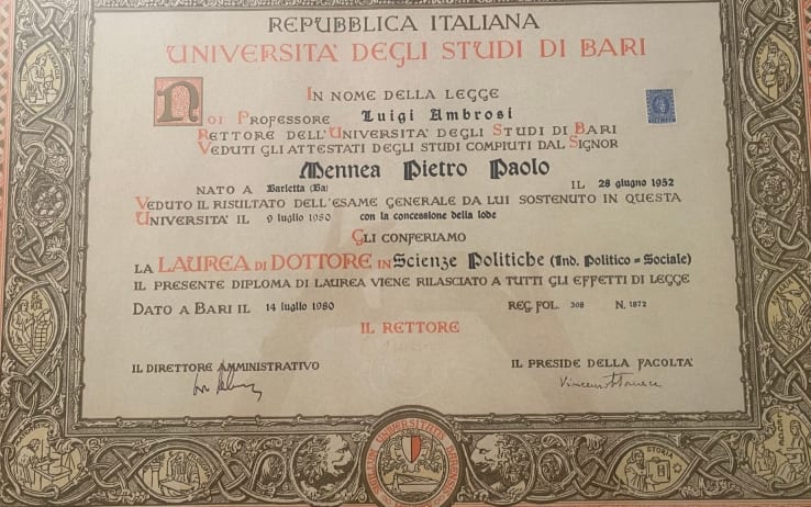 università