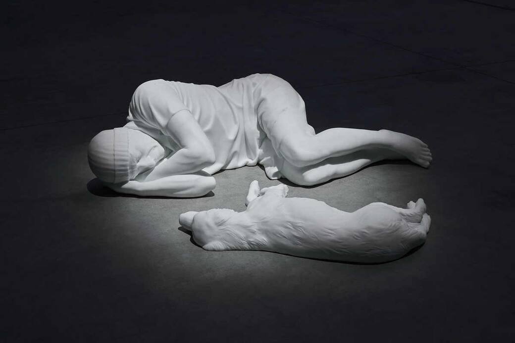 Maurizio_Cattelan_Breath_2021._Veduta_dell’installazione_Pirelli_HangarBicocca_Milano_2021._Foto_Agostino_Osio.jpeg