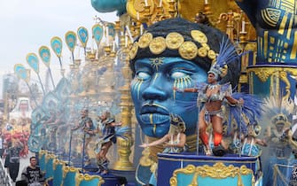 epa10474586 A float of the samba school of the Grupo Especial Especial Gavioes da Fiel parades during the first day of the carnival celebration, at the Anhembi sambadrome in Sao Paulo, Brazil, 17 February 2023 (issued 18 February 2023). Some 46 million people are expected to take part in Brazil's carnival celebration throughout the country, including thousands of foreign tourists, as well as generate income of some 1,558 million US dollars in the next five days.  EPA/Sebastiao Moreira