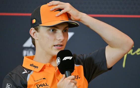 https://static.sky.it/editorialimages/f71a6b55a830c2ee4d74188f45975fa64f03d9ec/skysport/it/motori/formula-1/video/2025/06/26/f1-gp-austria-piastri-mclaren-video/f1_ipa_piastri_austria_2025.jpg?im=Resize,width=565