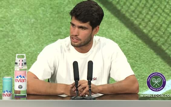 https://static.sky.it/editorialimages/f71c650a258960fcbcfe5c14aca4cbe0bfbd640b/skysport/it/tennis/video/2025/07/11/alcaraz-sinner-wimbledon-intervista-video/sinner_alcaraz_stamp.jpg?im=Resize,width=565
