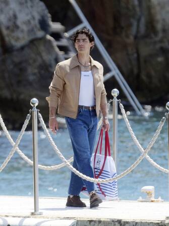 May 25th, 2024 - Antibes

Joans Brothers, Joe Jonas, Nick Jonas and Kevin Jonas seen leaving the Hotel Du Cap Eden Roc during the Cannes Film Festival 2024.

****** BYLINE MUST READ : ©Spread Pictures ******

****** Please hide the children's faces prior to the publication ******

****** No Web Usage before agreement ******

****** Strictly No Mobile Phone Application or Apps use without our Prior Agreement ******

Enquiries at photo@spreadpictures.com