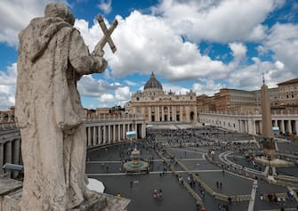 A view of St. Peter's Basilica on the second day of the conclave to elect the next pope, Vatican City, 8 May 2025. ANSA/GIUSEPPE LAMI