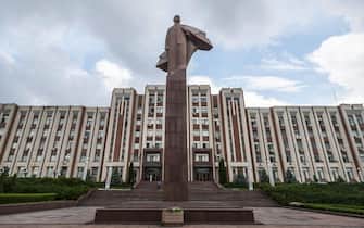 transnistria statua lenin
