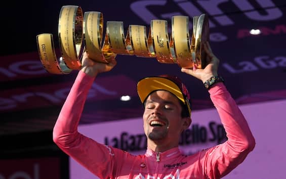 Tutti i corridori al via del Giro d'Italia 2025