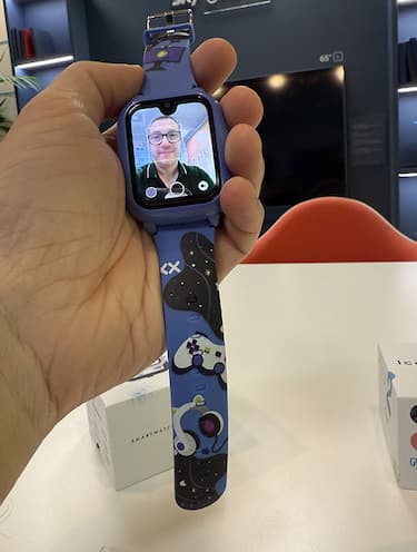 Un orologio che manda messaggi e fa videochiamate