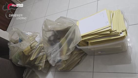finte assunzioni scoperto caf abusivo 5 arresti