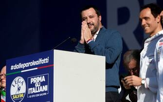 Roma, 08 Dicembre 2018

Matteo Salvini in Piazza del Popolo a Roma in occasione della manifestazione della Lega - L'Italia rialza la testa

ph. © Luigi Mistrulli (Roma - 2018-12-08, ) p.s. la foto e' utilizzabile nel rispetto del contesto in cui e' stata scattata, e senza intento diffamatorio del decoro delle persone rappresentate