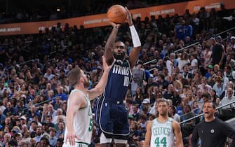 DALLAS, TX - JUNE 14: Tim Hardaway Jr. #10 of the Dallas Mavericks shoots the ball during the game against the Boston Celtics during Game 4 of the 2024 NBA Finals on June 14, 2024 at the American Airlines Center in Dallas, Texas. NOTE TO USER: User expressly acknowledges and agrees that, by downloading and or using this photograph, User is consenting to the terms and conditions of the Getty Images License Agreement. Mandatory Copyright Notice: Copyright 2024 NBAE (Photo by Jesse D. Garrabrant/NBAE via Getty Images)
