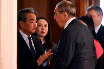 Serghei Lavrov e Wang Yi