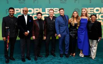 19_peoples_choice_awards_webphoto - 1