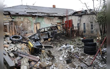 KHERSON, UKRAINE - OCTOBER 28: Wreckage of car lies at residential district after Russian shelling on October 28, 2025 in Kherson, Ukraine. Houses and cars were damaged in the city center of Kherson as a result of Russian shelling this morning. According to the City Military Administration, Russian army began shelling the city at around 04:30 am. (Photo by Olexandr Kornyakov/Suspilne Ukraine/JSC "UA:PBC"/Global Images Ukraine via Getty Images)