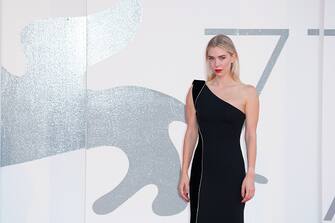 VENICE, ITALY - SEPTEMBER 12: Vanessa Kirby walks the red carpet ahead of closing ceremony at the 77th Venice Film Festival on September 12, 2020 in Venice, Italy. (Photo by Ernesto Ruscio/Getty Images)