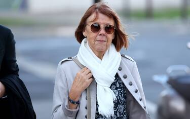 Gisele Pelicot.
Gisele Pelicot  arrives to attend a session of the trial of her former partner Dominique Pelicot accused of drugging her for nearly ten years and inviting strangers to rape her at their home in Mazan. A court of Avignon is trying Dominique Pelicot, a 71-year-old retiree, for repeatedly raping and enlisting dozens of strangers to rape his heavily sedated wife in her own bed over a decade. Fifty other men, aged between 26 and 74, are also on trial for alleged involvement, in a case that has horrified France. The court proceedings, which runs until December, are open to the public at the request of Dominique Pelicot s ex-wife and victim in Avignon, Southern France on September 17, 2024..

Gisele Pelicot arrive pour assister au proces de son ancien compagnon Dominique Pelicot, accuse de l avoir droguee pendant pres de dix ans et d avoir invite des inconnus a la violer a leur domicile de Mazan. Le tribunal d'Avignon juge Dominique Pelicot, un retraite de 71 ans, pour avoir viole a plusieurs reprises et invite des dizaines d inconnus a violer sa femme sous sedatifs dans son propre lit pendant une decennie. Cinquante autres hommes, ages de 26 a 74 ans, sont egalement juges pour leur implication presumee dans cette affaire qui a horrifie la France. Le proces, qui se dÃ'roule jusqu en decembre, est ouvert au public a la demande de l ex-femme et de la victime de Dominique Pelicot a Avignon, le mardi 17septembre 2024//ALAINROBERT_1Y8A7491/Credit:Alain ROBERT/SIPA/2409170936