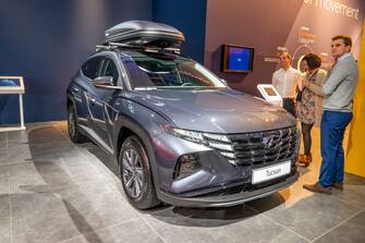 BRUSSELS, BELGIUM - JANUARY 13: Hyundai Tucson NX4 crossover SUV at Brussels Expo on January 13, 2023 in Brussels, Belgium. (Photo by Sjoerd van der Wal/Getty Images)