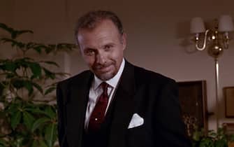 Héctor Elizondo in una scena di Pretty Woman