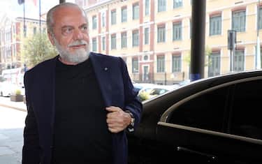 Il presidente del Napoli Aurelio De Laurentiis  arriva all'hotel Hilton di Milano per partecipare all'assemblea di Lega della serie A. Milano 30 Luglio  2020.
ANSA / MATTEO BAZZI