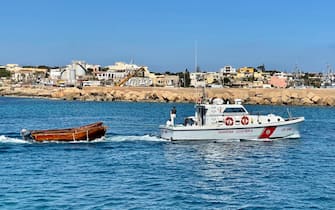 Due barchini recuperati dalla capitaneria di porto di Lampedusa