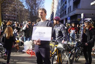 MILANO - Piazzale Loreto, manifestazione " basta morti in strada " per la sicurezza di ciclisti nelle strade di Milano
