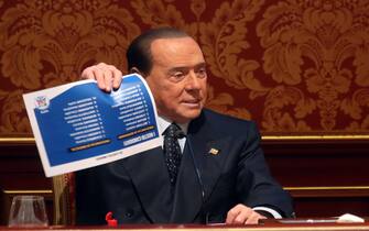 Silvio Berlusconi a villa Gernetto per presentare  i candidati di Forza Italia per la regione Lombardia. Lesmo, Monza Brianza, 16 Gennaio 2023.
ANSA / MATTEO BAZZI