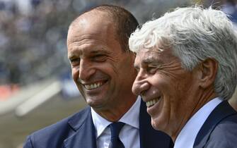BERGAMO, ITALY, MAY 7:
Massimiliano Allegri (L), head coach of Juventus, and Gian Piero Gasperini (R), head coach of Atalanta, greet each other for the Italian Serie A football match between Atalanta and Juventus at the Gewiss Stadium in Bergamo, Italy, on May 7, 2023. (Photo by Isabella Bonotto/Anadolu Agency via Getty Images)