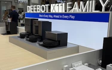 X11, la risposta di ECOVACS