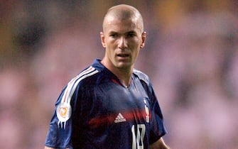 Soccer - UEFA European Championship 2004 - Group B - Croatia v France. Zinedine Zidane, France