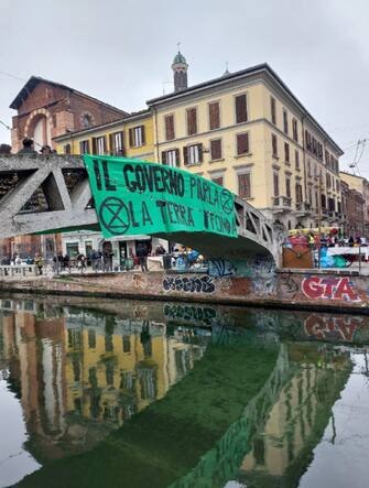  protesta di extintion rebellion MILANO