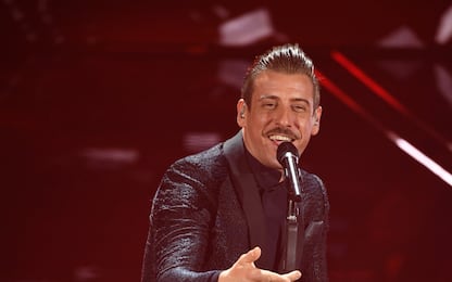 Sanremo 2021, chi è Francesco Gabbani, super-ospite della finale