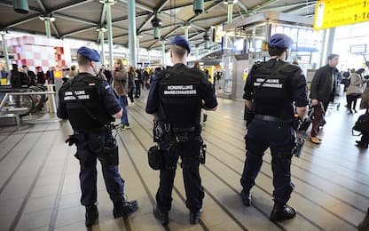 Amsterdam, aeroporto Schiphol bloccato 7 ore per un guasto