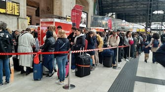 People queue at Central Station due to delays due to a train crash between Florence and Bologna, in Milan, Italy, 20 April 2023. Italy's rail network faced huge disruption early on Thursday after the coach of a good train derailed near a Florence station.
ANSA/Bianca Maria Manfredi